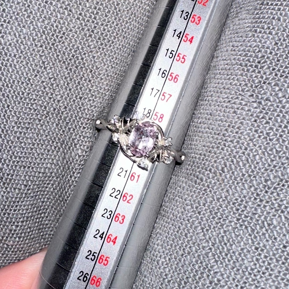 Beautiful Adjustable Sterling Silver Vine Ring - Picture 4 of 8